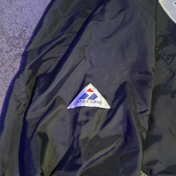 Amazing Vintage 90’s Raiders APEX ONE x NFL Officially Licenced windbreaker. - Picture 7 of 8